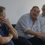 Poletti con vecinales