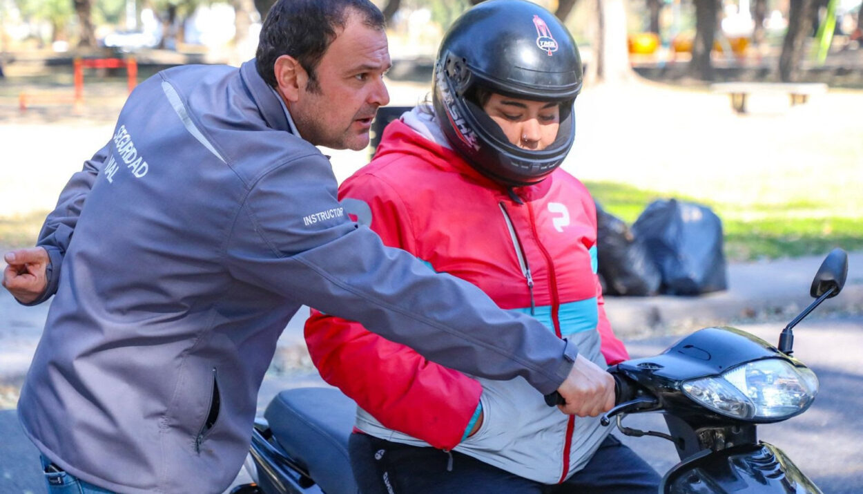 Motos