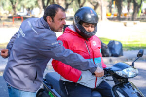 Motos